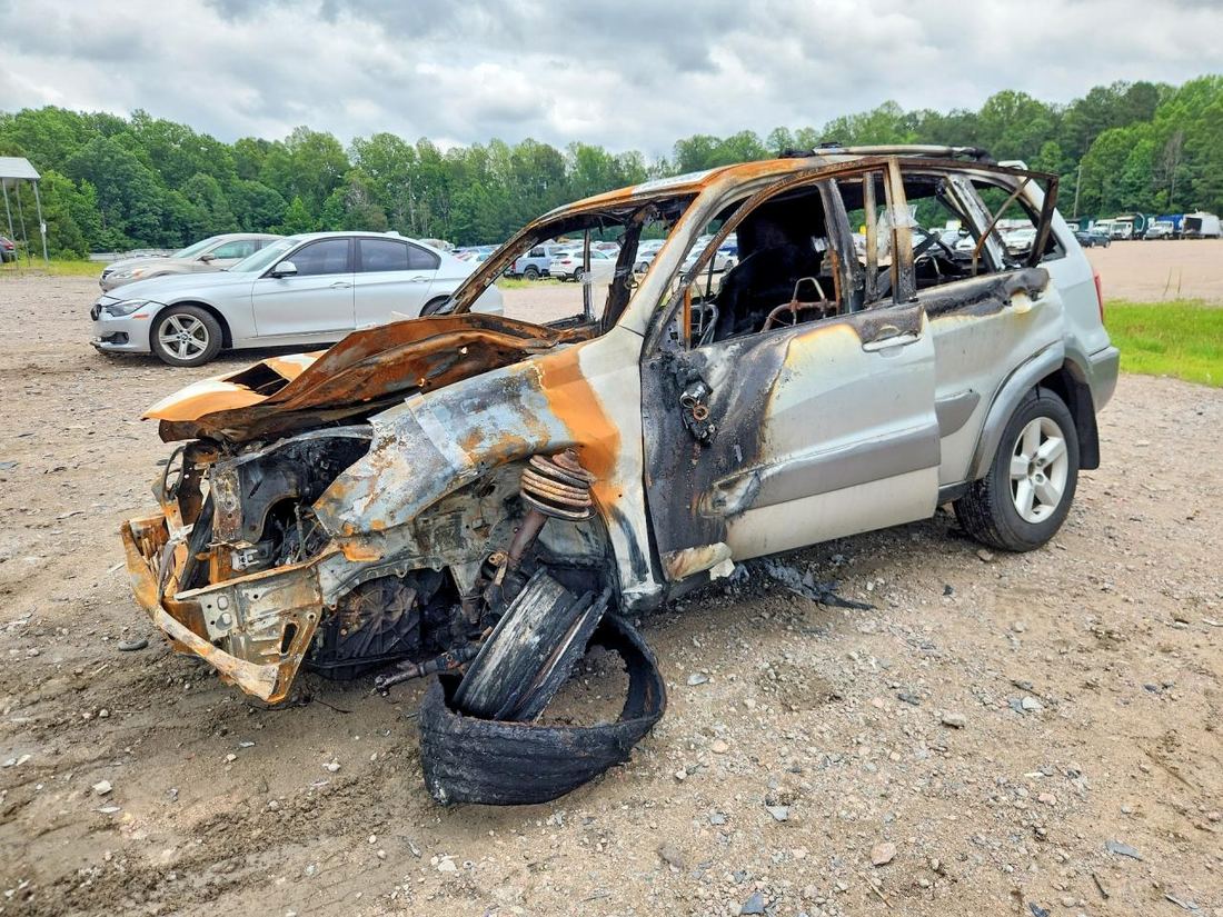 2005 TOYOTA RAV4