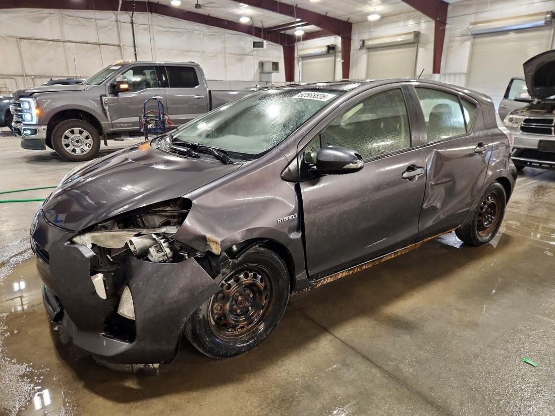2013 TOYOTA PRIUS C