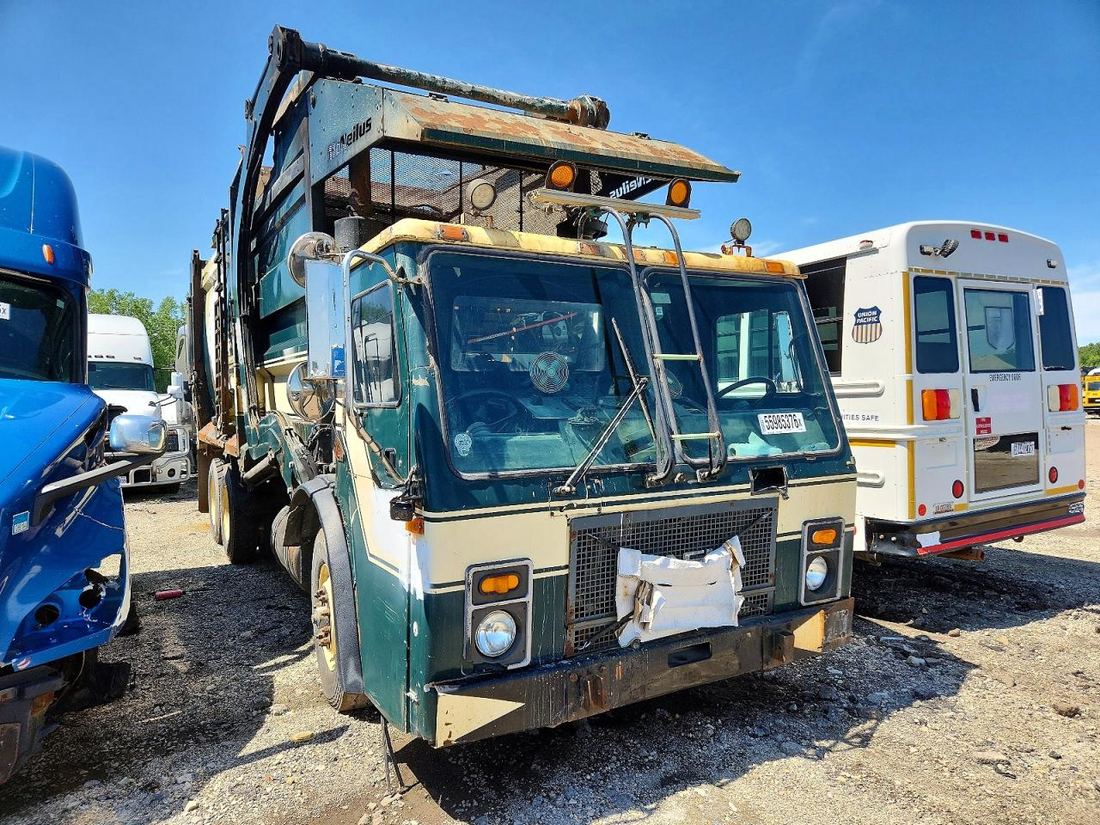 2007 MACK LEU613