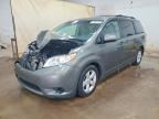 2011 TOYOTA SIENNA