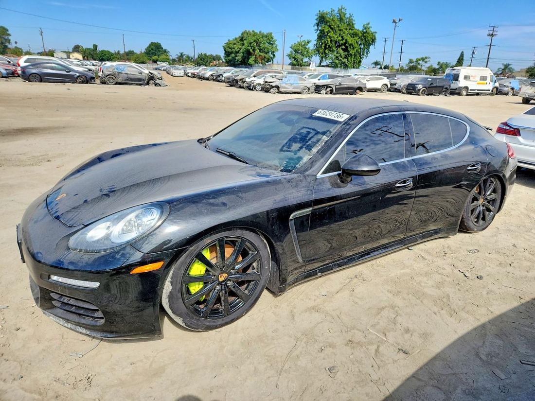 2015 PORSCHE PANAMERA