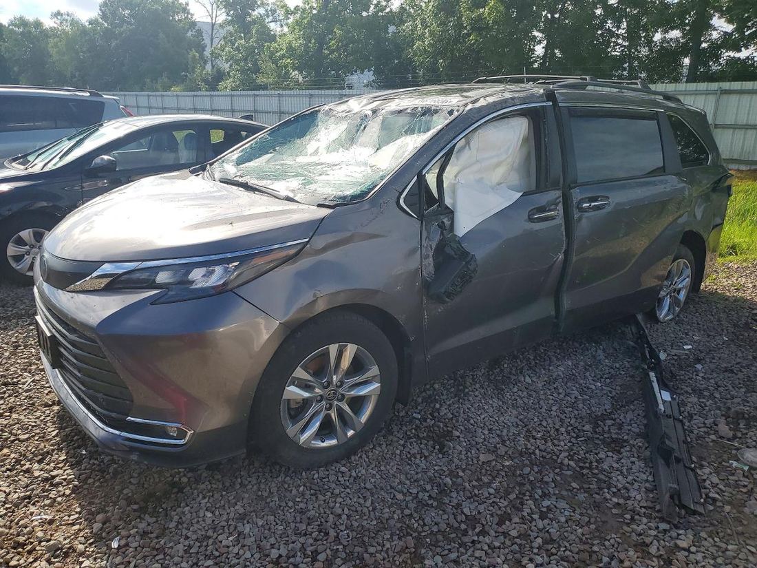 2024 TOYOTA SIENNA