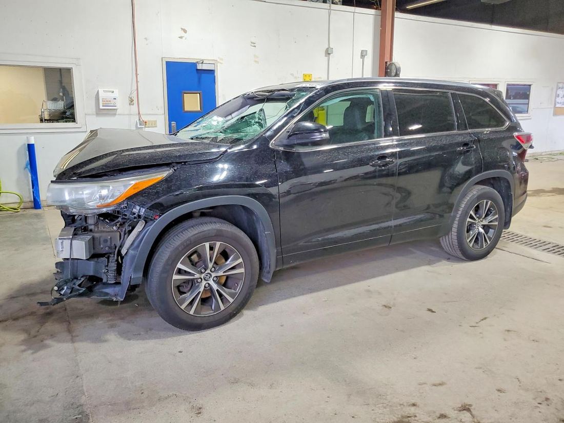 2016 TOYOTA HIGHLANDER