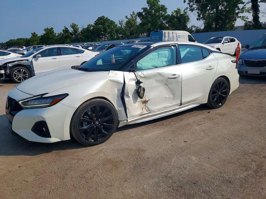 2023 NISSAN MAXIMA