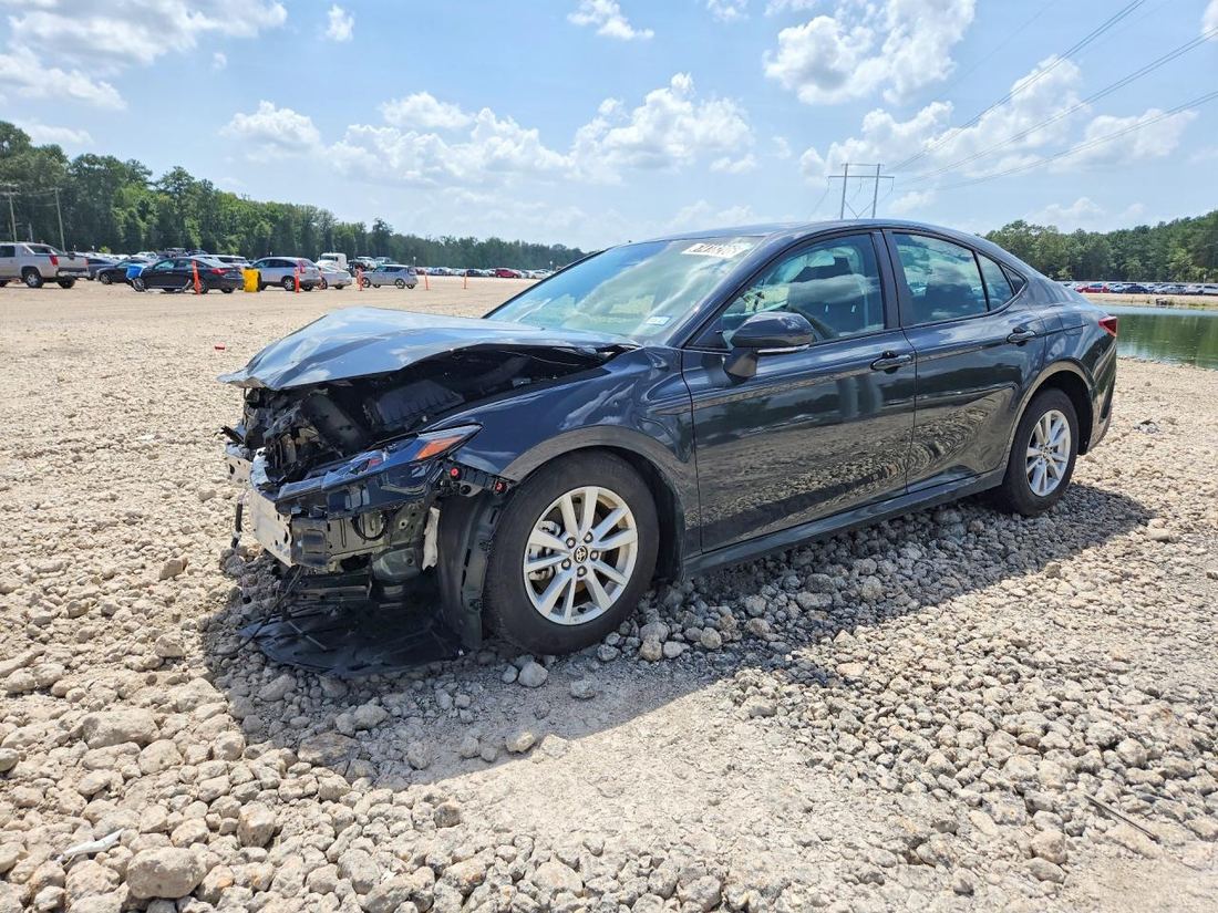 2026 TOYOTA CAMRY
