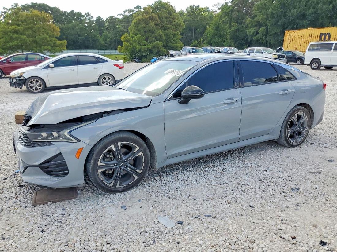 2022 KIA K5