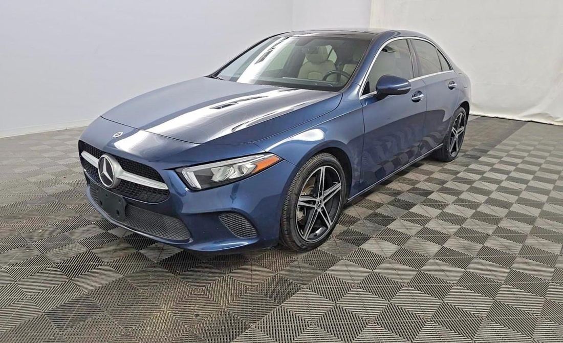 2022 MERCEDES-BENZ A