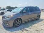 2016 TOYOTA SIENNA