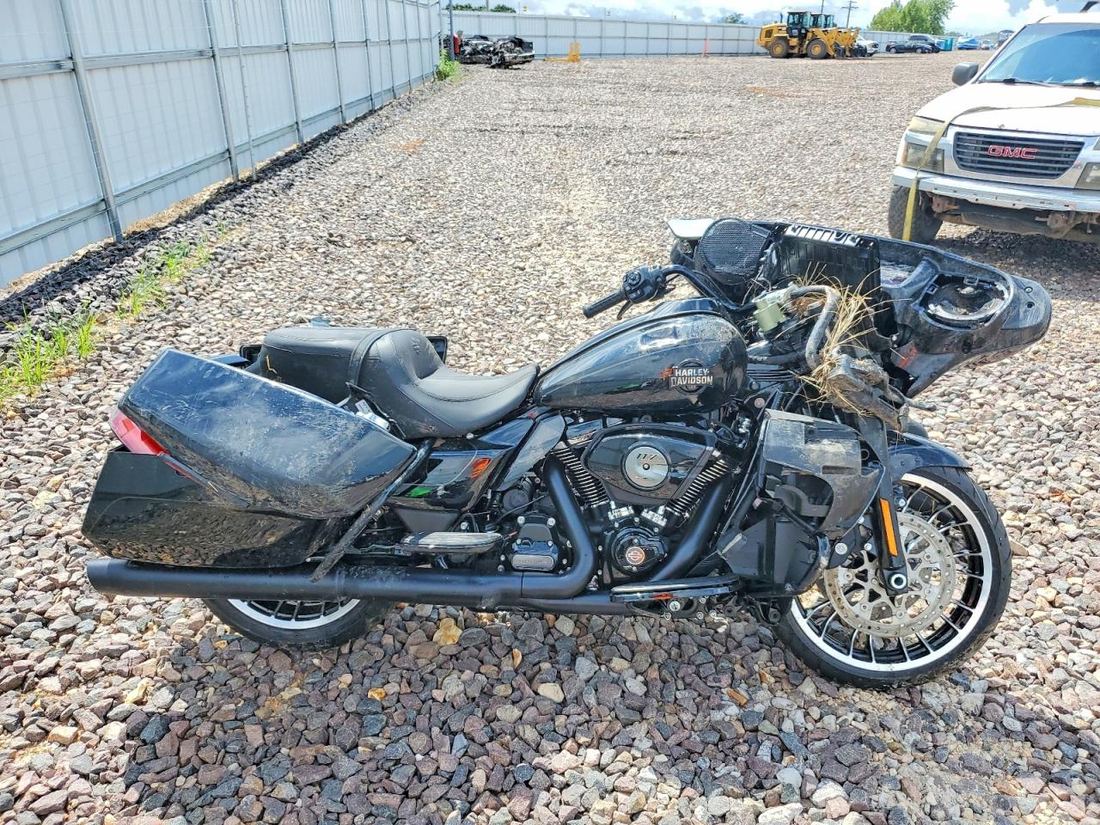 2026 HARLEY-DAVIDSON FLHXL