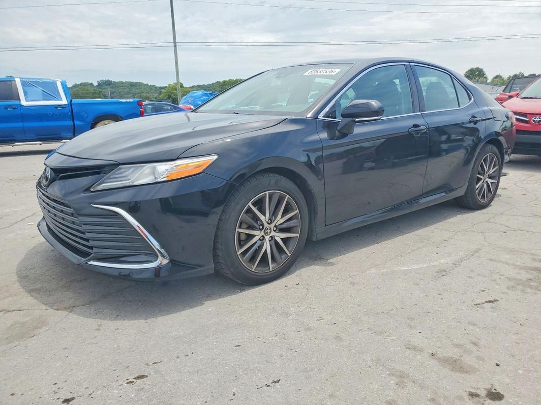 2024 TOYOTA CAMRY