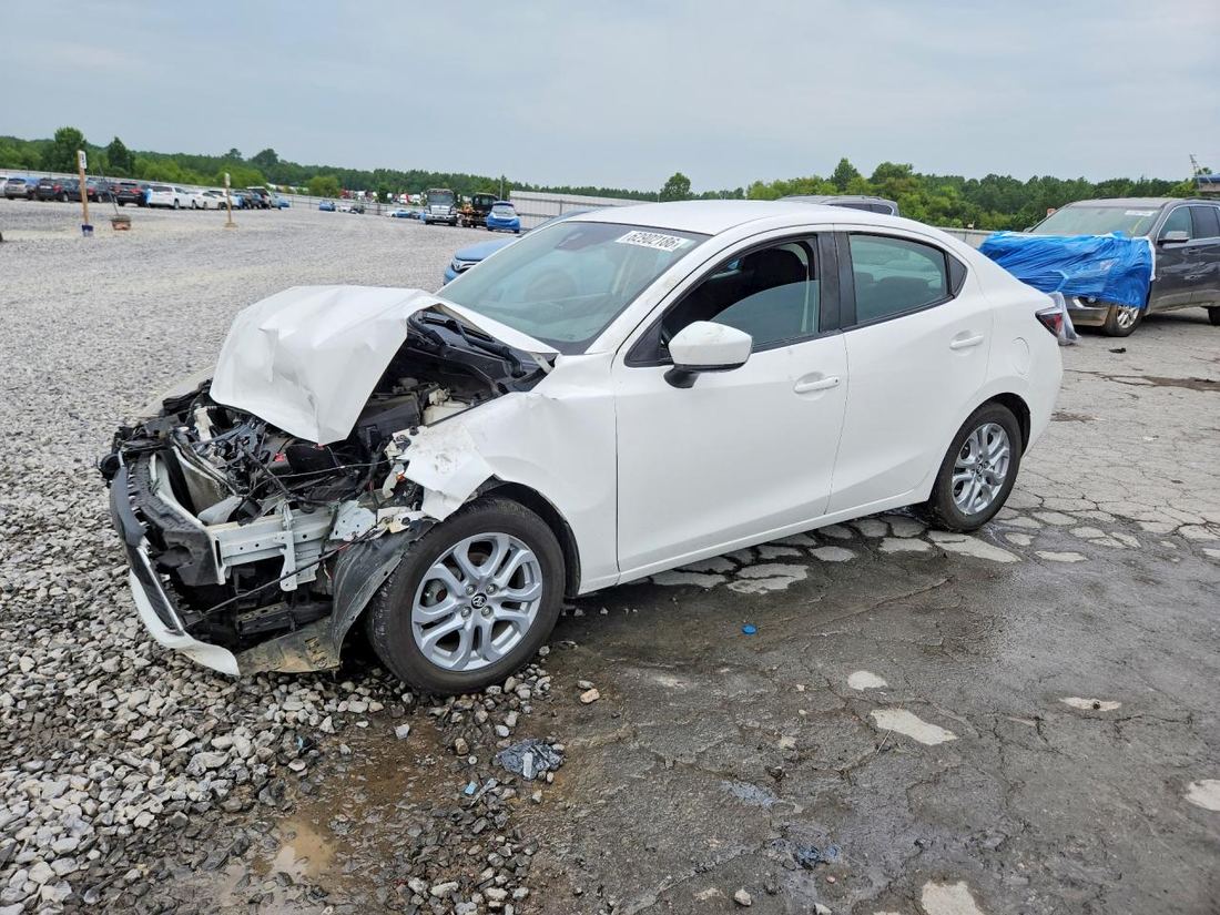 2017 TOYOTA YARIS IA