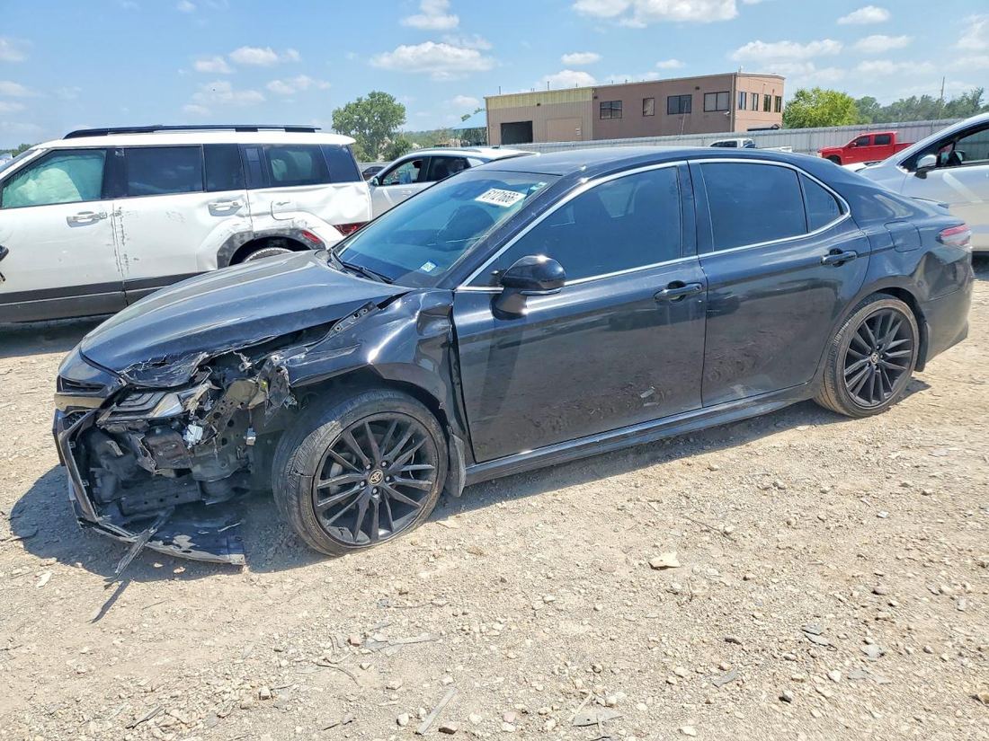 2021 TOYOTA CAMRY