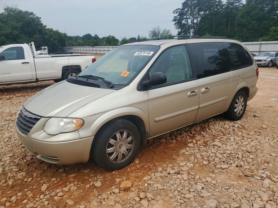 2005 CHRYSLER TOWN & COUNTRY