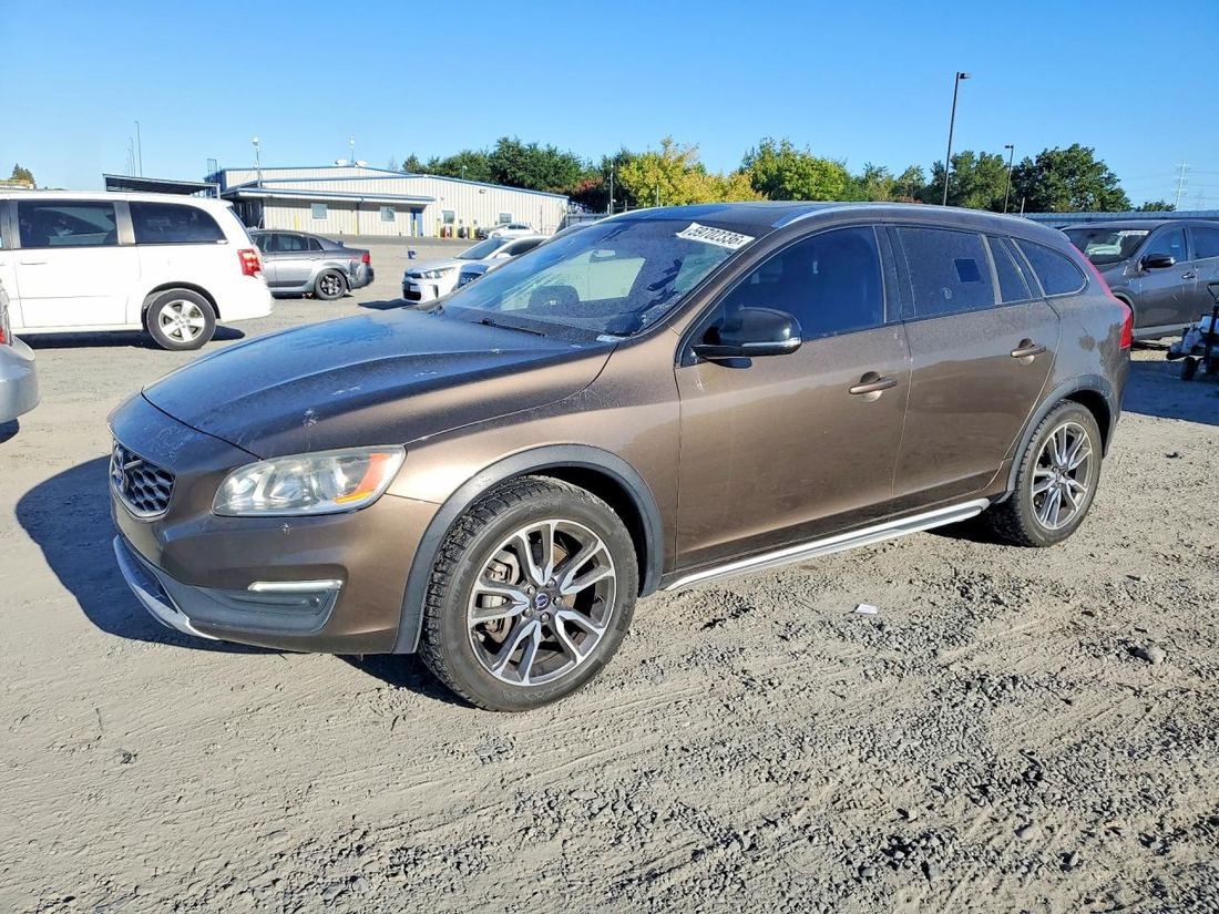 2017 VOLVO V60 CROSS COUNTRY