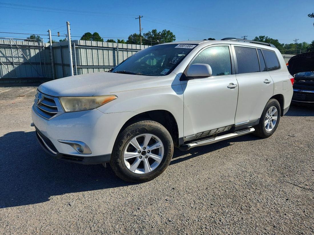 2011 TOYOTA HIGHLANDER