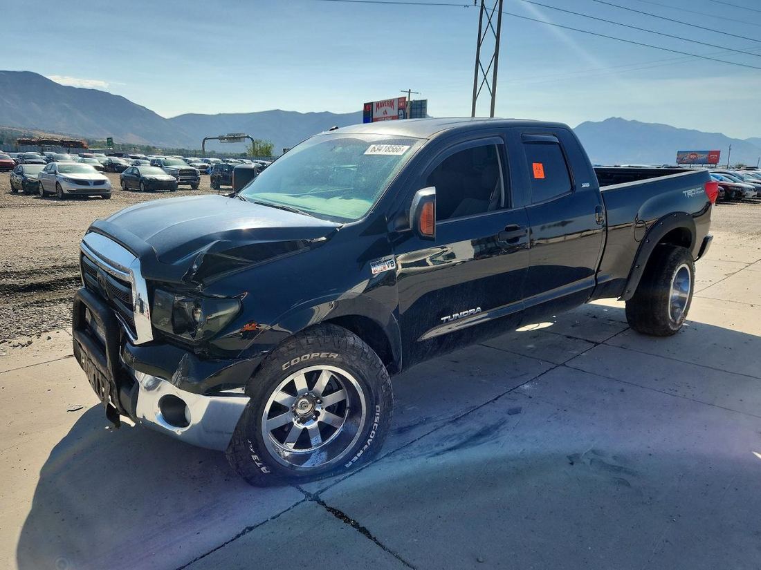 2013 TOYOTA TUNDRA