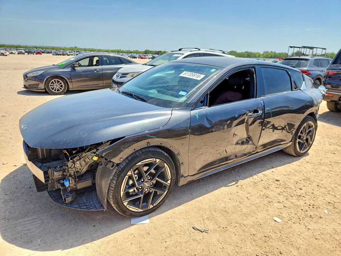 2025 KIA K4
