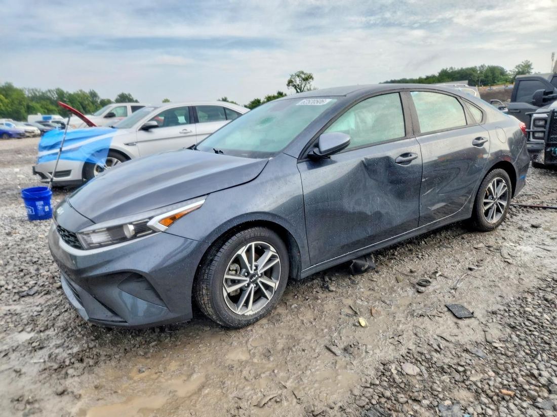 2023 KIA FORTE