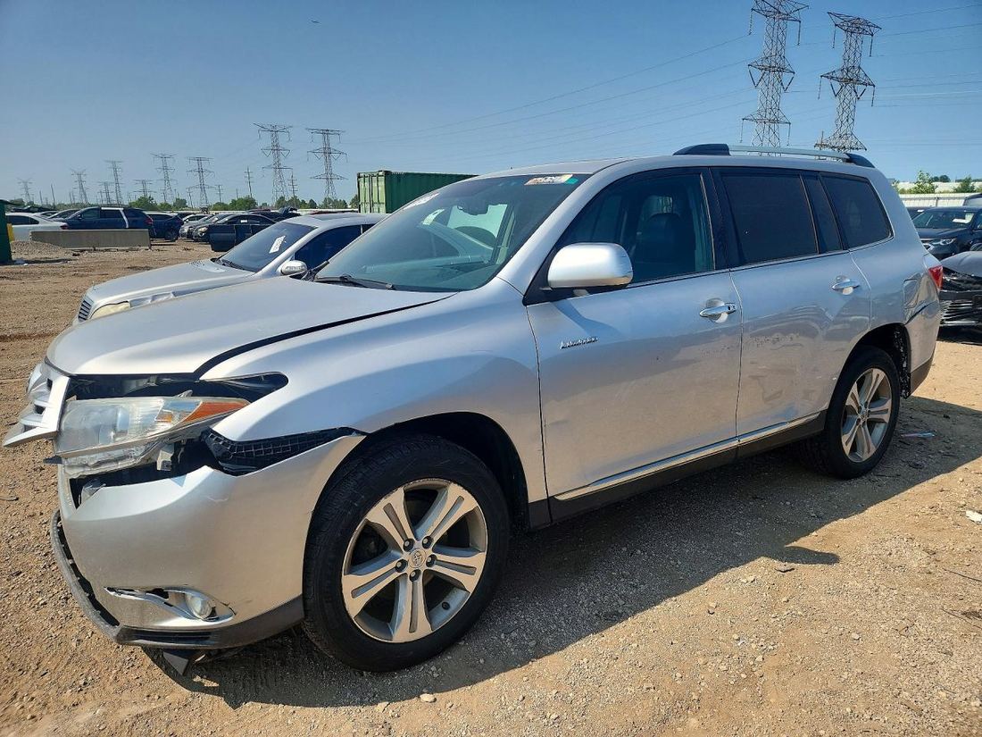 2013 TOYOTA HIGHLANDER