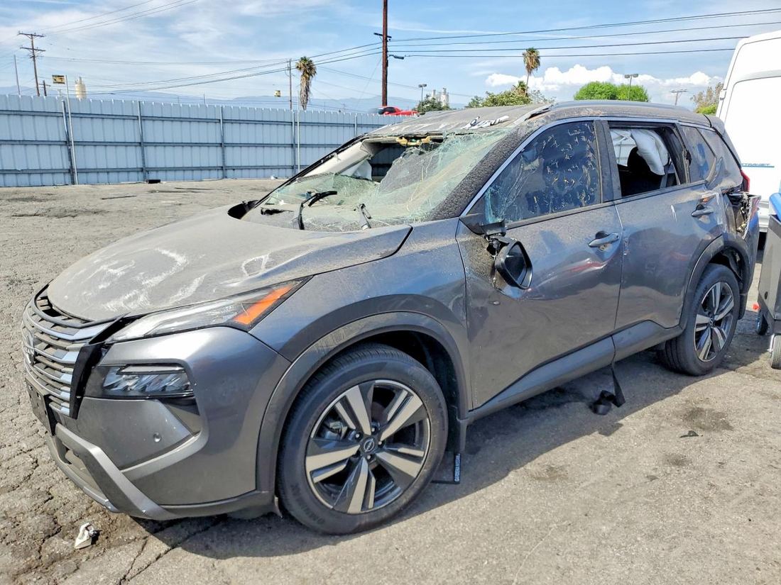 2025 NISSAN ROGUE
