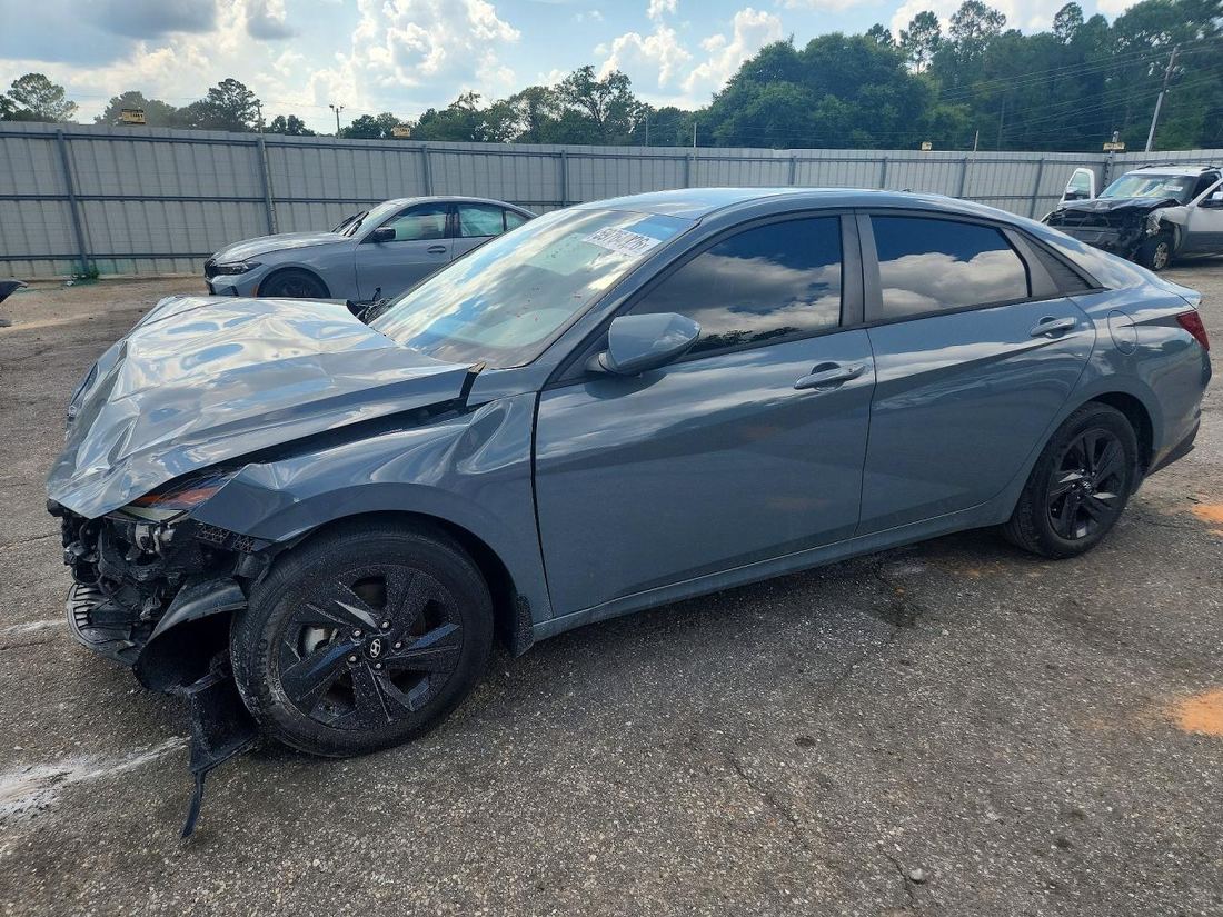 2022 HYUNDAI ELANTRA