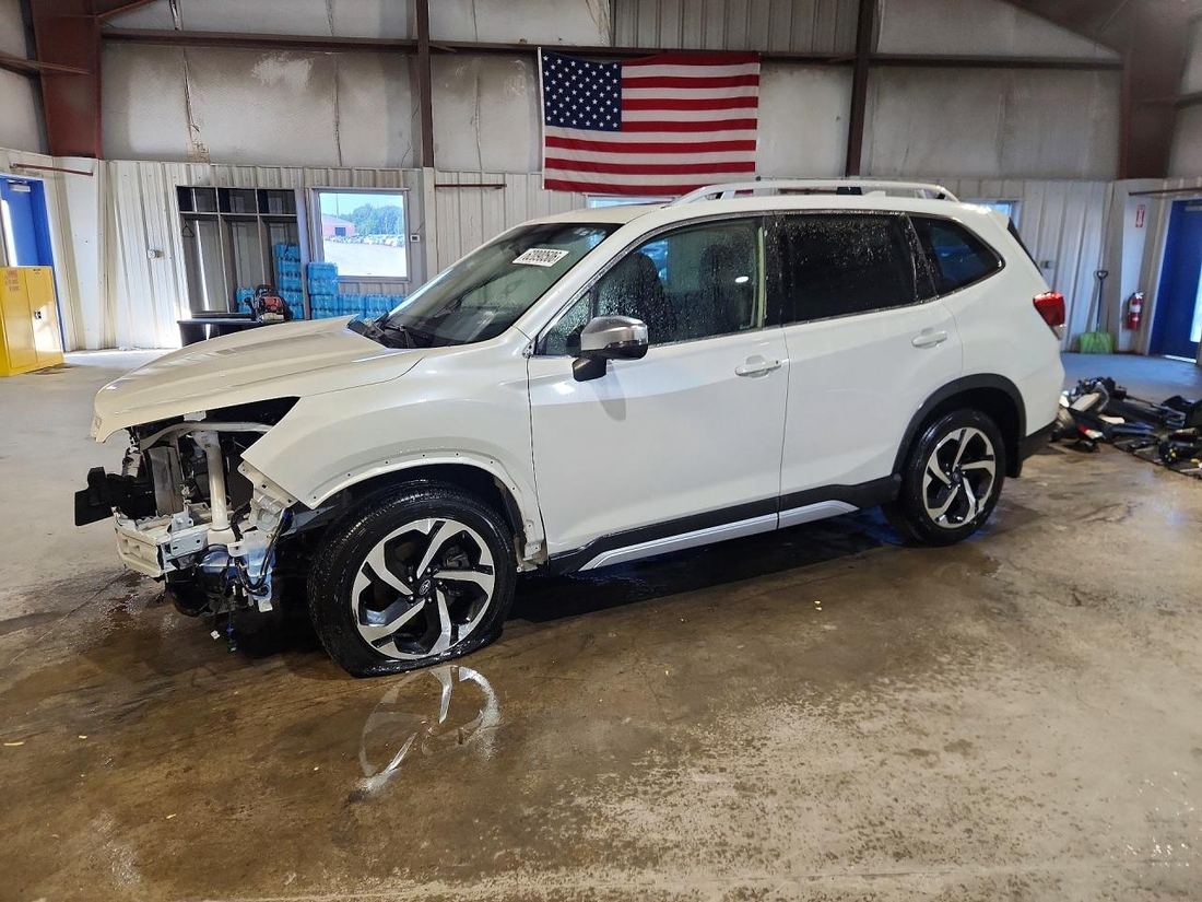 2023 SUBARU FORESTER
