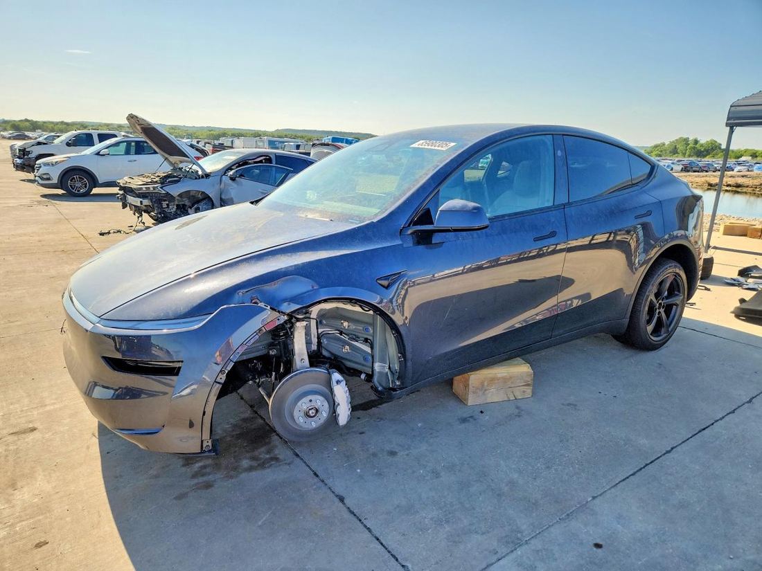 2026 TESLA MODEL Y