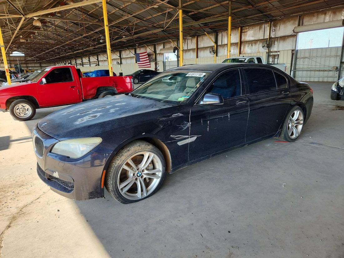 2012 BMW 750