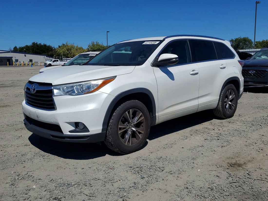 2016 TOYOTA HIGHLANDER