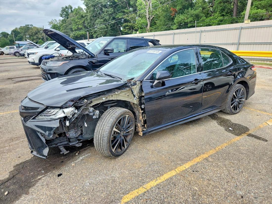 2020 TOYOTA CAMRY