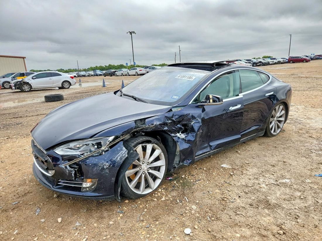 2013 TESLA MODEL S