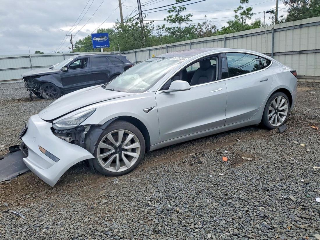 2018 TESLA MODEL 3