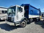 2010 MACK 600