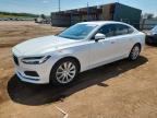 2017 VOLVO S90