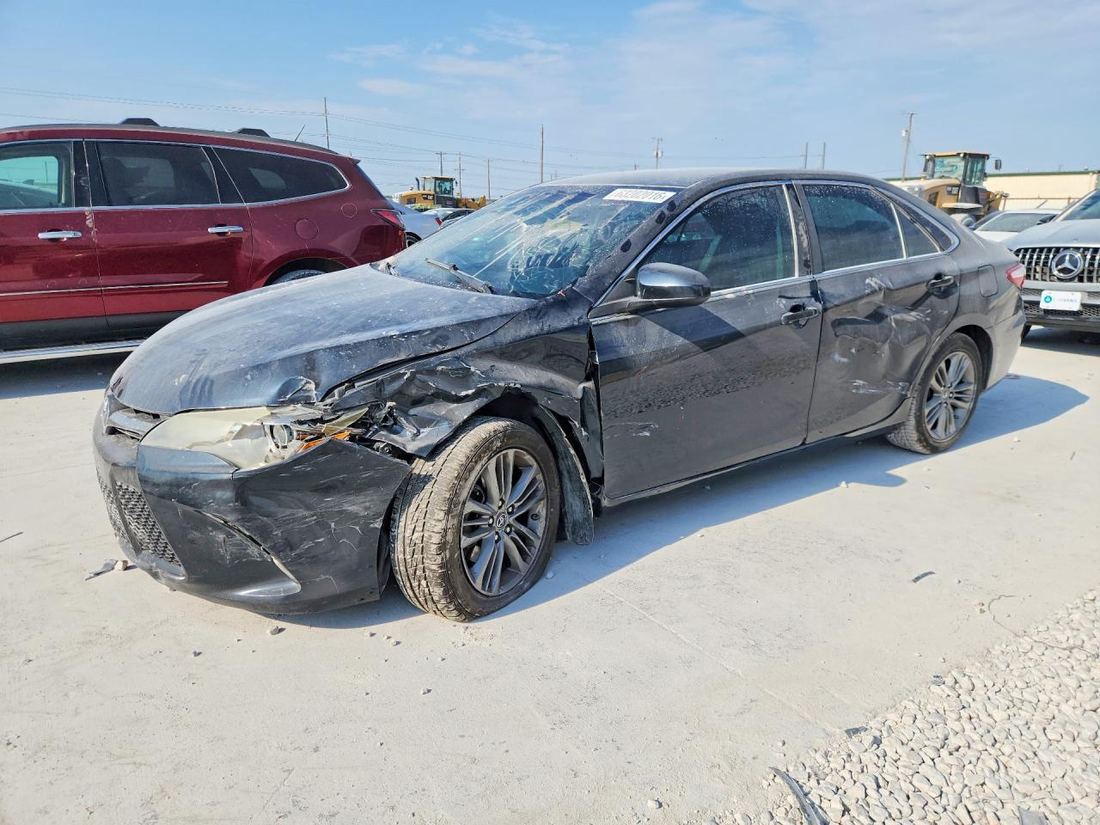 2017 TOYOTA CAMRY