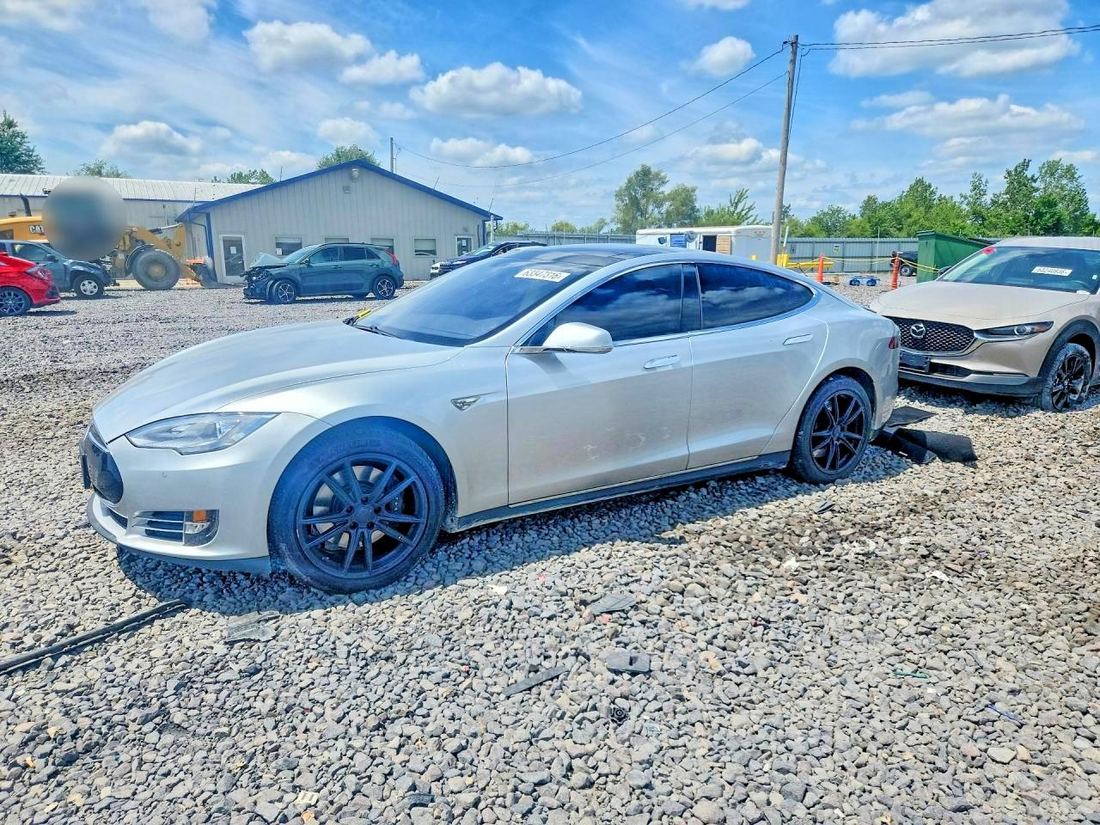 2014 TESLA MODEL S