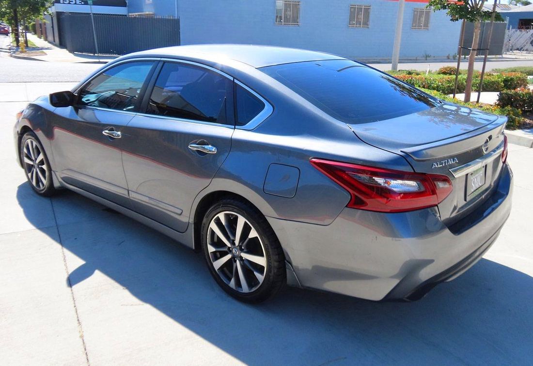 2017 NISSAN ALTIMA