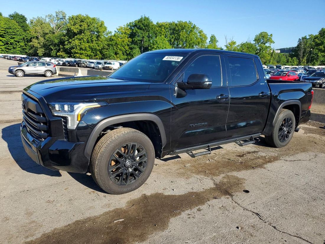 2026 TOYOTA TUNDRA