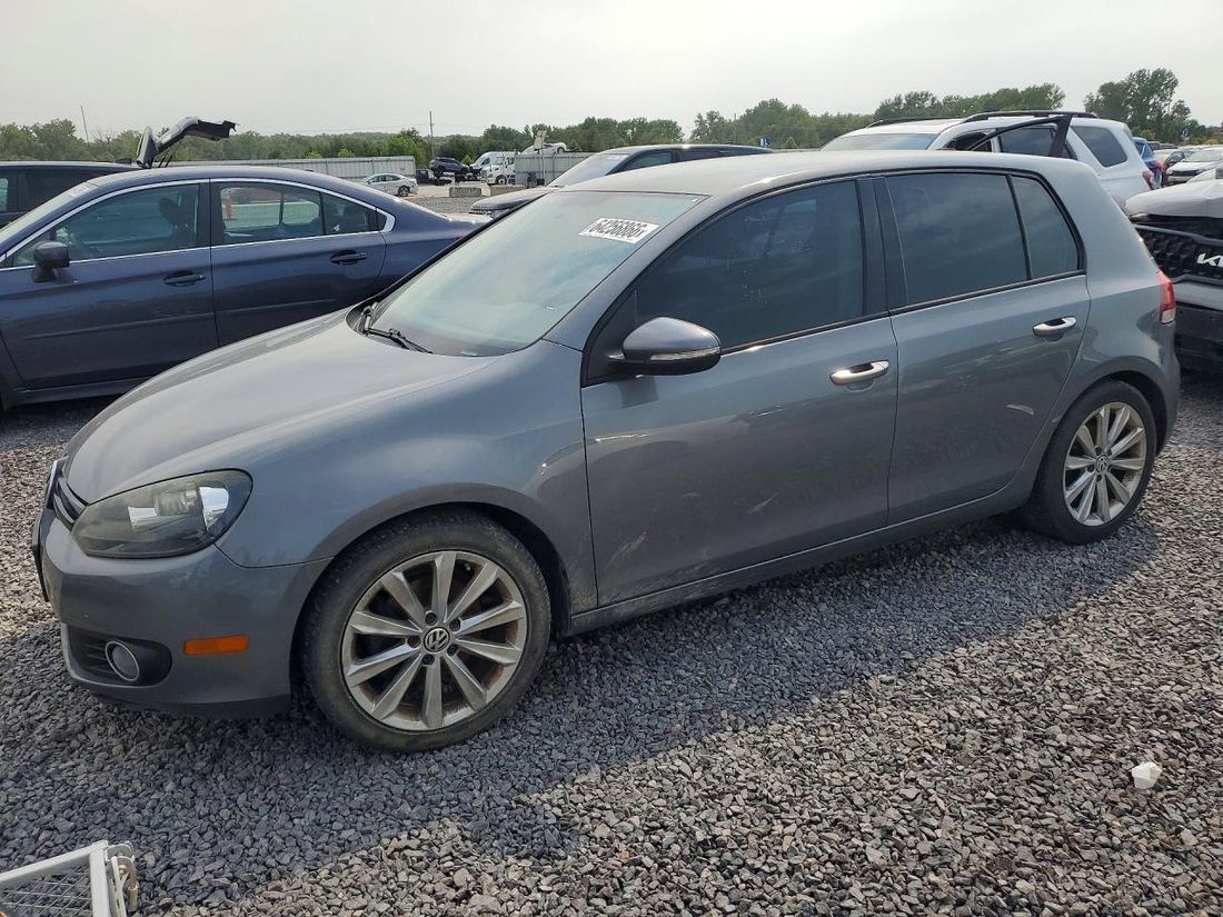 2013 VOLKSWAGEN GOLF