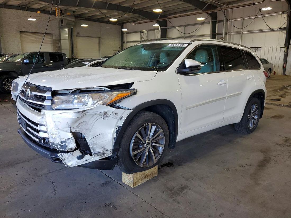 2018 TOYOTA HIGHLANDER