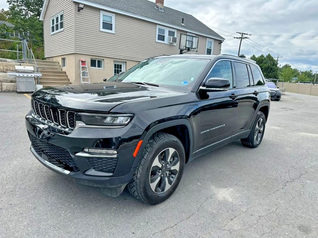 2024 JEEP GRAND CHEROKEE