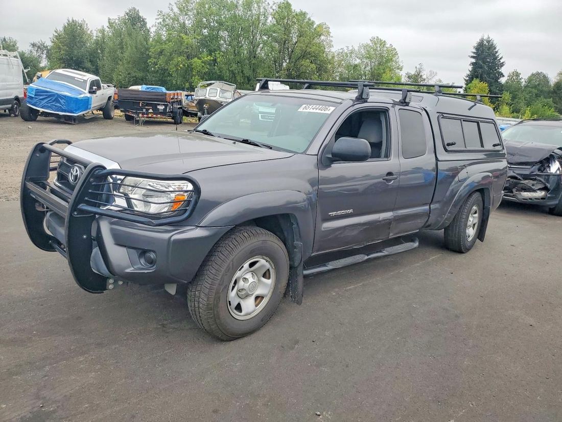 2015 TOYOTA TACOMA