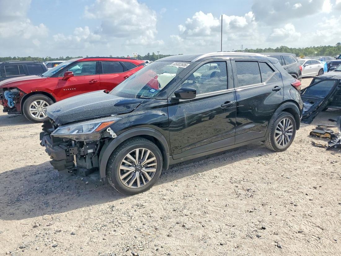 2024 NISSAN KICKS
