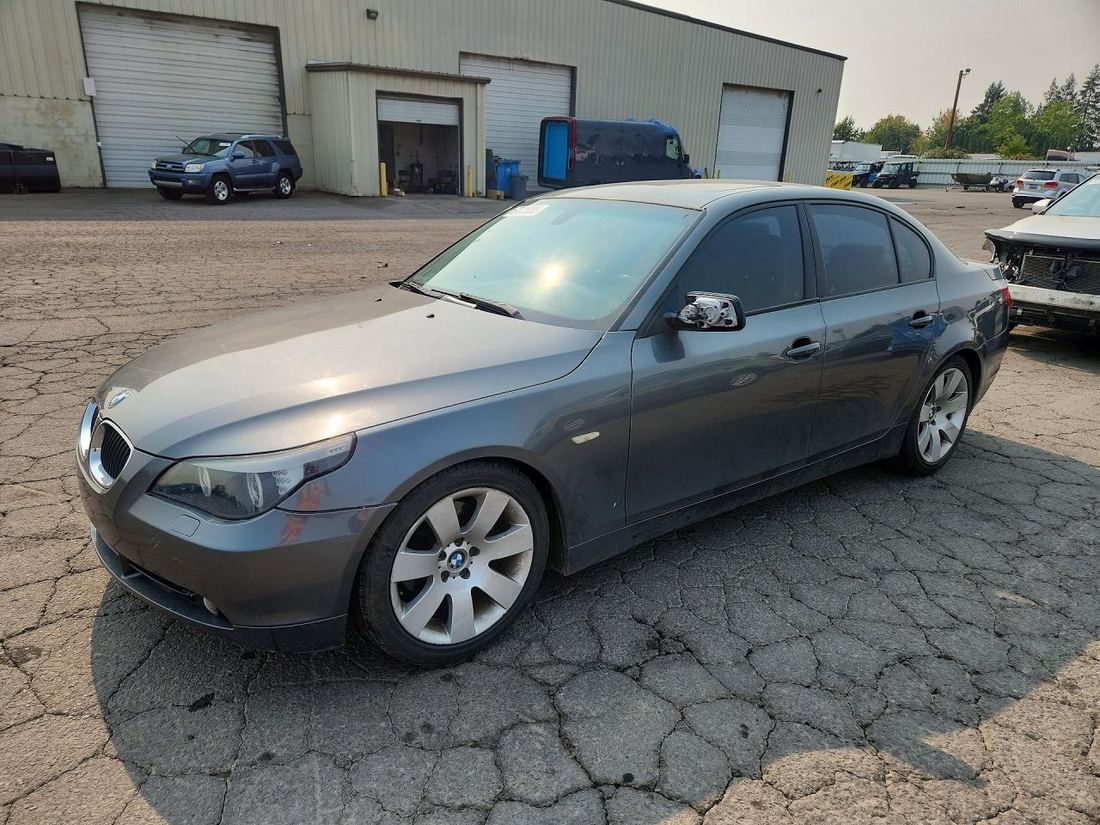 2005 BMW 530