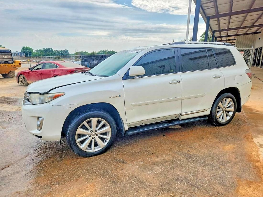 2013 TOYOTA HIGHLANDER