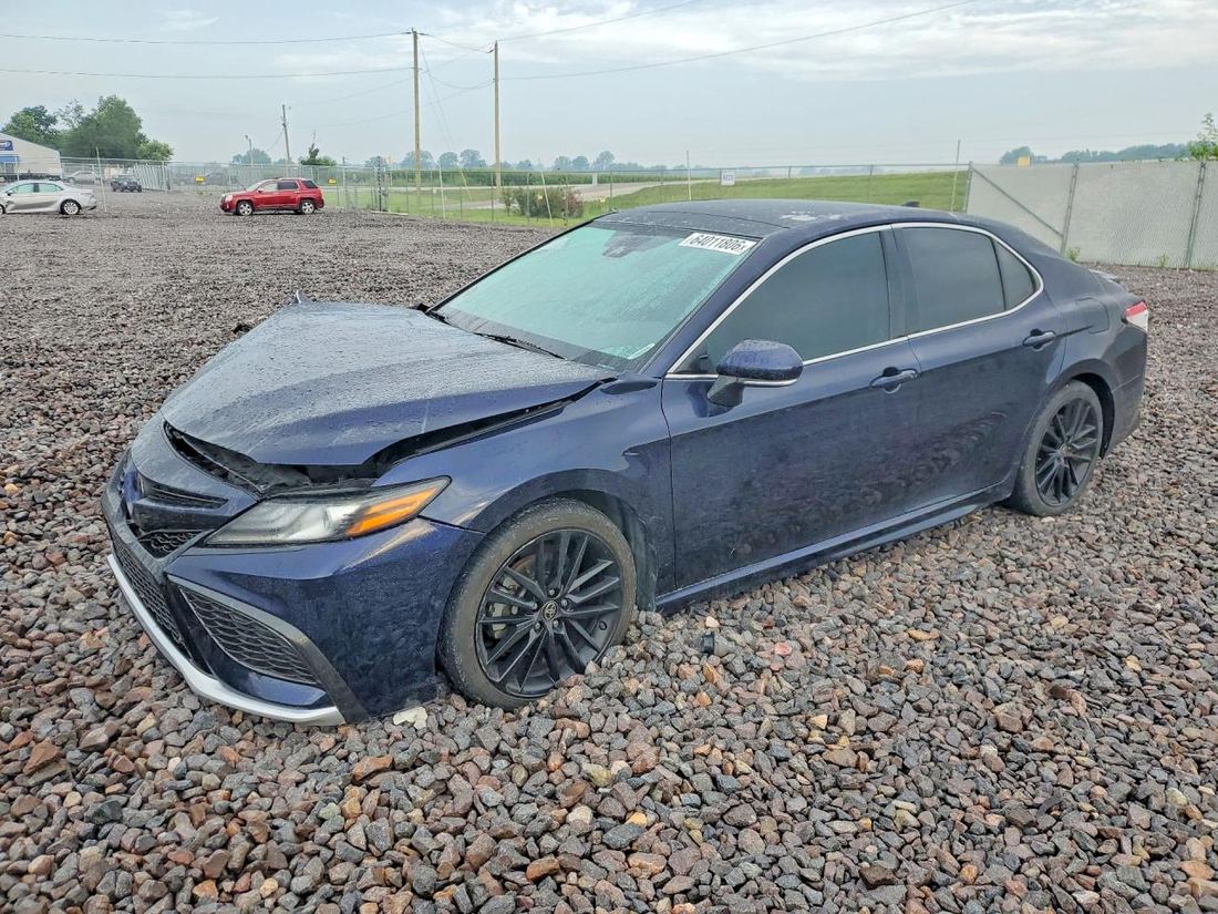 2022 TOYOTA CAMRY