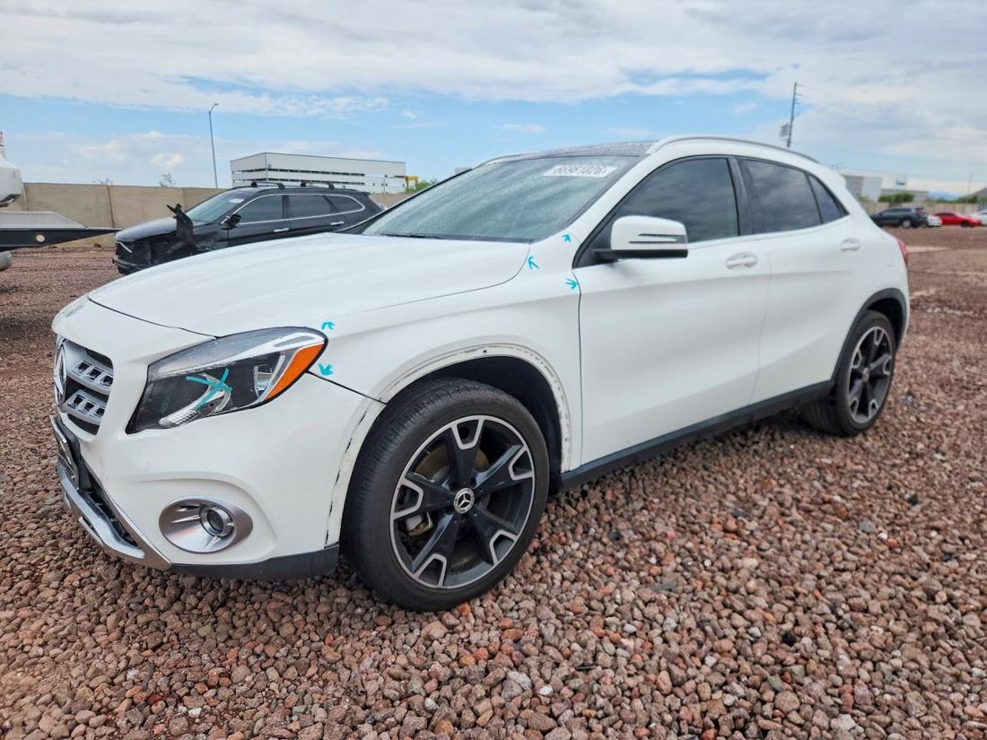 2019 MERCEDES-BENZ GLA