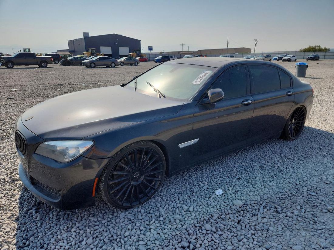 2014 BMW 750