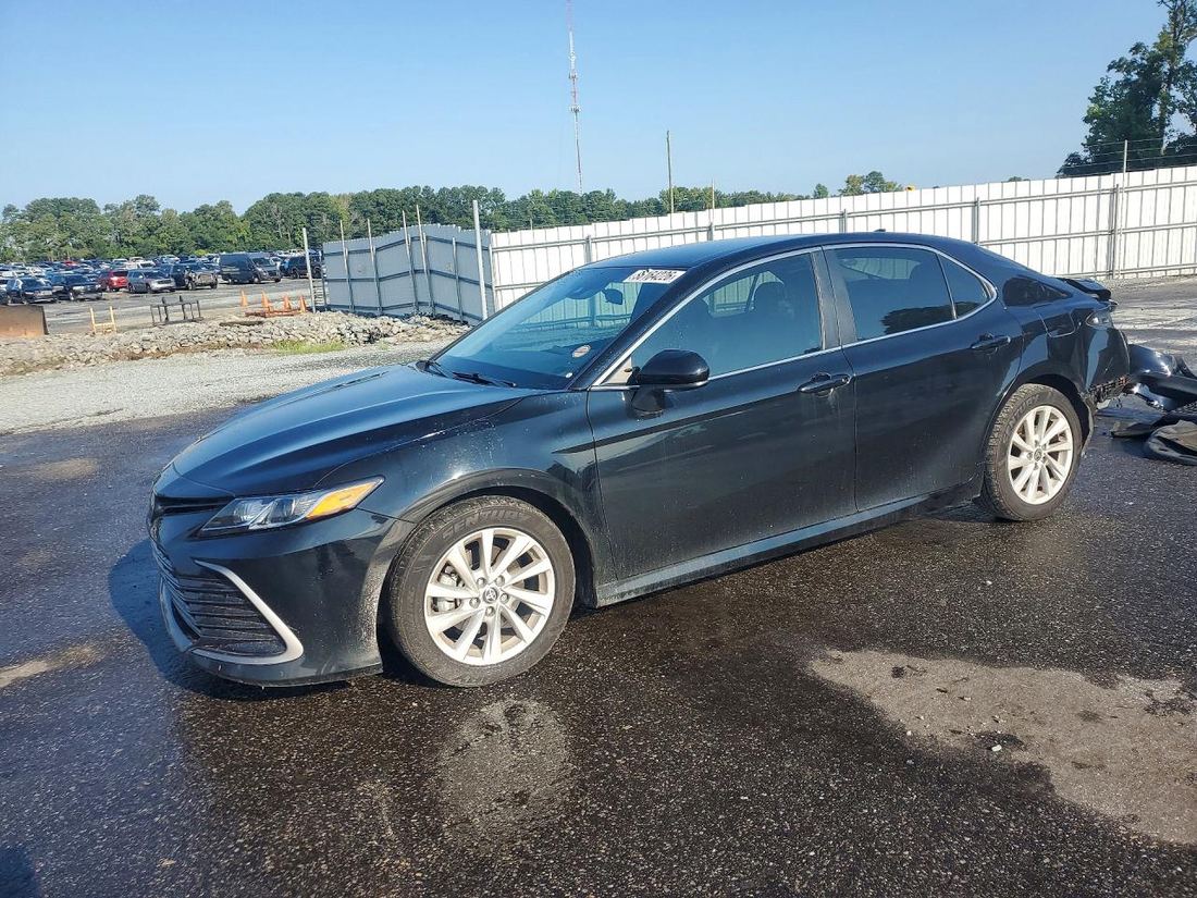 2023 TOYOTA CAMRY