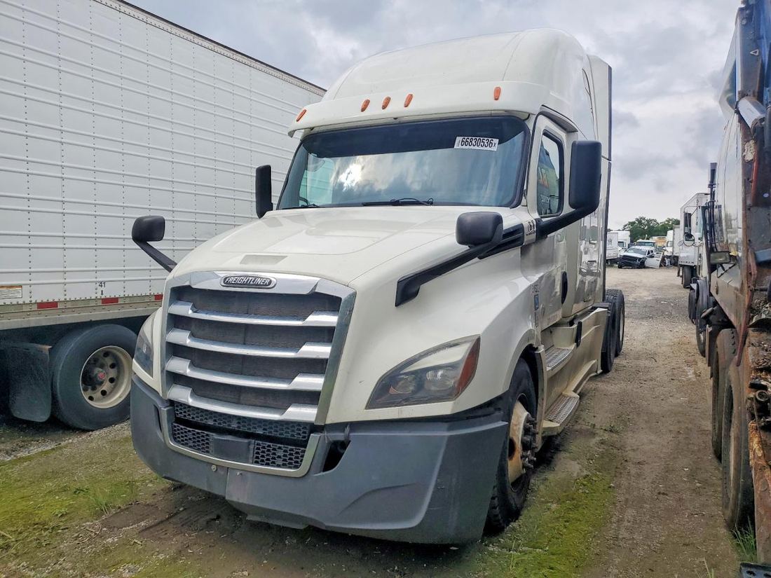 2018 FREIGHTLINER CASCADIA 126
